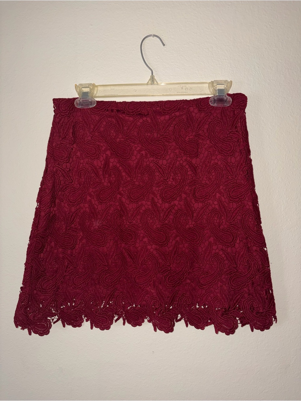 Express Burgundy Red Lace Mini Skirt Size 8 Women Paisley